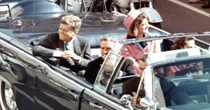 Los estadounidenses siguen creyendo que se conspiró para asesinar a John Kennedy