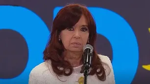 Cristina Kirchner volvió a criticar a Javier Milei: "Te noto algo nervioso, dejaste la motosierra y saliste con la cimitarra"