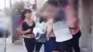 Cosquín: una mujer se hizo pasar por su hija, enfrentó a su acosador y lo enfrentó a los golpes