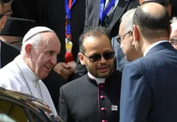 Francisco llegó a Egipto: gran operativo de seguridad