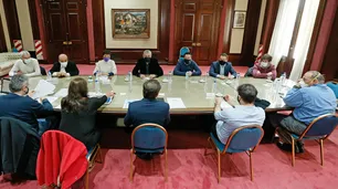 Kicillof respaldó a Berni ante intendentes y afirmó que "las tomas de tierras son ilegales e injustas"