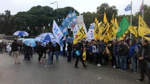 Todo listo para la presentación del libro de Cristina Kirchner: cánticos y militancia