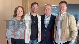 La llamativa selfie en Silicon Valley: Schiaretti junto a De Loredo y Mayra Mendoza