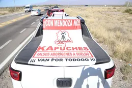 Productores y vecinos protestaron en una caravana anti mapuche en Mendoza
