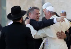 El artista argentino que emocionó al Papa Francisco