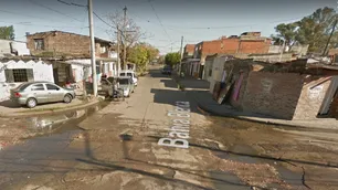 El GPS la envió por error a una villa y balearon a su hija de 4 años: está grave