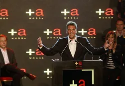 Massa arrasó en los votos y envió mensajes a la Rosada