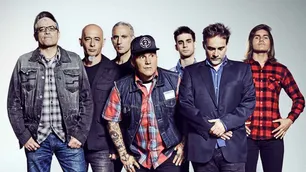 Los Fabulosos Cadillacs se presentaron en Coachella 2023 en Estados Unidos