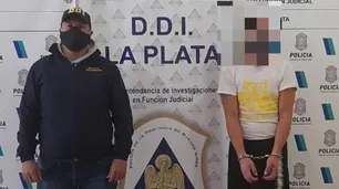 Detuvieron a un enfermero por abusar y drogar a adultos mayores en un geriátrico