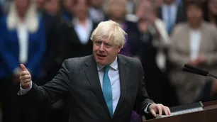Boris Johnson gana más de un millón de dólares por sus discursos