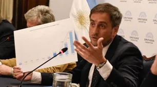 Cabandié no quiere quemarse: dice que los incendios deben resolverlos las provincias y los jueces