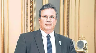 Vivo | El ministro de Cultura Tristán Bauer expone en la Cámara de Diputados
