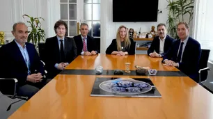 Karina Milei recibe a Cristian Ritondo y Diego Santilli en Casa Rosada