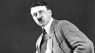 Un informe secreto revela que Hitler era "homosexual y heterosexual al mismo tiempo"