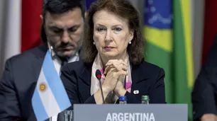 Mondino de salida: un despido anunciado, con una Cancillería virtualmente intervenida