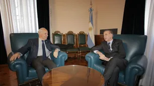 Tras la marcha atrás, Lavagna se reunió con Pichetto para discutir un nuevo consenso