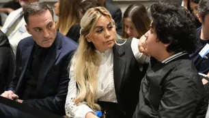 Verónica Ojeda lloró en el juicio del caso Maradona y apuntó contra los médicos: "Mataron al papá de mi hijo"