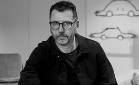 Alberto Fuguet vuelve a la ficción con "Ciertos Chicos": del "ninguneo" a Pinochet a la cultura como espacio de resistencia