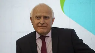 Miguel Lifschitz fue internado en terapia intensiva por su cuadro de Covid-19