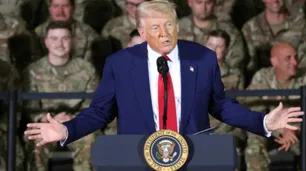 Estados Unidos avanza con cárceles para migrantes: polémica por el “Alcatraz de los Caimanes”