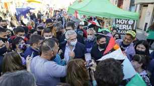 Alberto Fernández retomó la campaña "cara a cara" y visitó una feria en Dock Sud