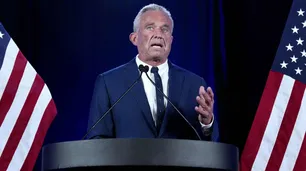 Elecciones en Estados Unidos: Robert Kennedy Jr se bajó de la carrera y apoyará a Donald Trump