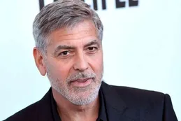 Fue estafada con inteligencia artificial por un falso George Clooney y perdió más de 15 mil dólares