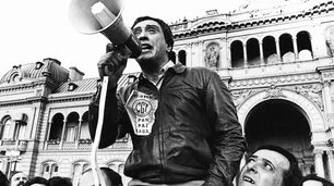 Saúl Ubaldini, el sindicalista rebelde que impuso la campera de cuero en la política