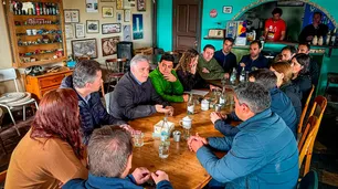 Incendios en Córdoba: Llaryora anuncia aumento del Fondo de Catástrofe y coordina acciones de reparación