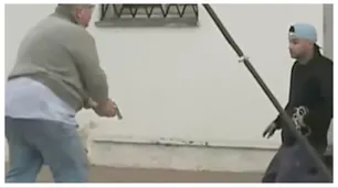 Un móvil de TV registró el momento donde un remisero apuntó con un arma a un pasajero