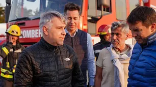 Llaryora sobre los incendios en Córdoba: "reparar esto cuesta millones, hay que endurecer las penas" contra quienes generan los incendios