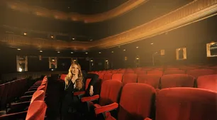 Carla Calabrese: "Amo ser parte de la movida teatral de Buenos Aires"