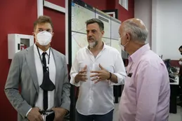 Fernando Burlando se mostró en el conurbano con el PRO y analiza sumarse a la oposición