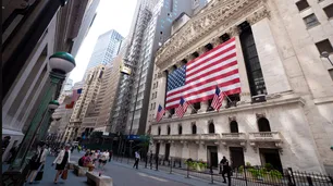 Caen las acciones en EE.UU. caen por apuestas erróneas sobre la Fed
