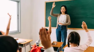 Lenguaje inclusivo: el gobierno de CABA quiere "ordenar el uso de e, x y @" en las aulas
