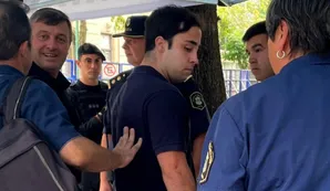 Con "verguenza" y "dolor", Guarino identificó a Thomsen y Luciano Pertossi en la escena del crimen