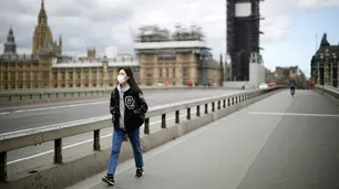 Londres endurece restricciones ante aumento de contagios