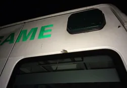 Balean una ambulancia y se meten en la guardia del Piñero