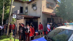 Golpe a la barra de River: drogas, armas y 13 detenidos en la requisa de tres micros