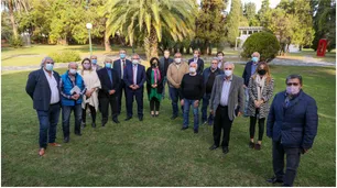 Alberto Fernández se recuesta en gremialistas amigos y busca apoyos