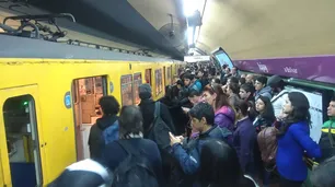 Subtes: desde esta noche la Línea E circulará con servicio reducido