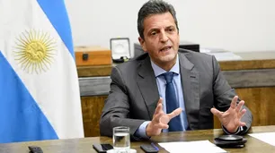 Buscando distanciarse de las internas del Frente de Todos, Sergio Massa cerró el acuerdo con el Club de París