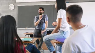 El gobierno porteño prohíbe a docentes emitir opiniones de política, religión y sexualidad en clase