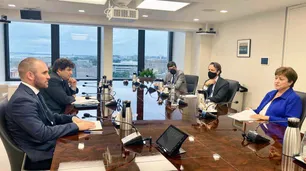 Economía se prepara para pedir su primer “waiver” al equipo del FMI