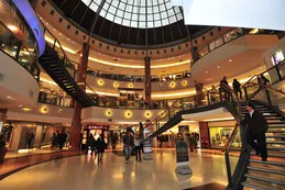 Pese a las promociones especiales de los comercios, las ventas por el Día del Padre cayeron casi un 2%
