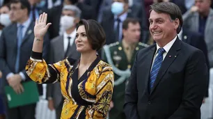 La crisis del hermético Bolsonaro: ahora su esposa Michelle dejó de seguirlo en las redes