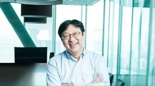 El visionario japonés que impulsa a una IA que haga descubrimientos dignos del Premio Nobel