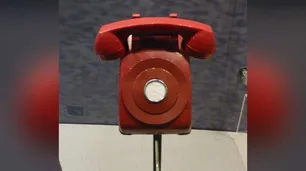 se conectó el "teléfono rojo" que comunicaba a EE.UU y la Unión Soviética