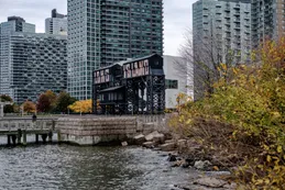 Legisladores de NY critican a Amazon por negociaciones secretas