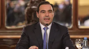 Con 520 mil hectáreas quemadas, Gustavo Valdés reconoce un "desastre" y solo espera lluvias